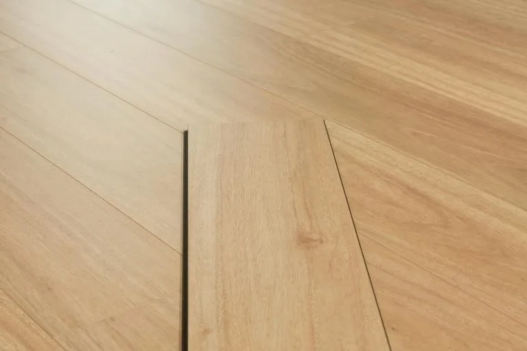 Royal Floors 10mm Extreme hybrid flooring in natural wood finish, showcasing realistic timber appearance with visible plank detail, ideal for residential and commercial use.
