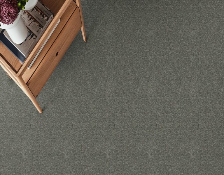 Skyway carpet in Grey Sky, swatch