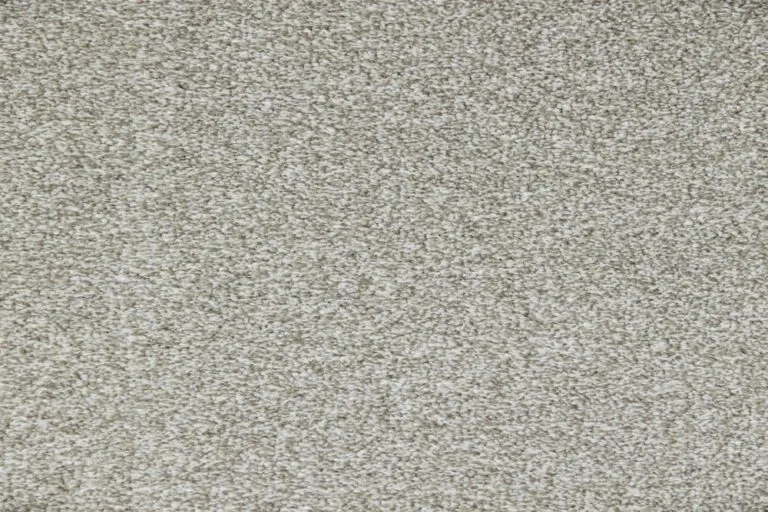 Macademia carpet swatch in Snowfield color, showcasing a textured, stain-resistant surface ideal for high-traffic areas, relevant to Herragan carpet collection by Royal Floors.