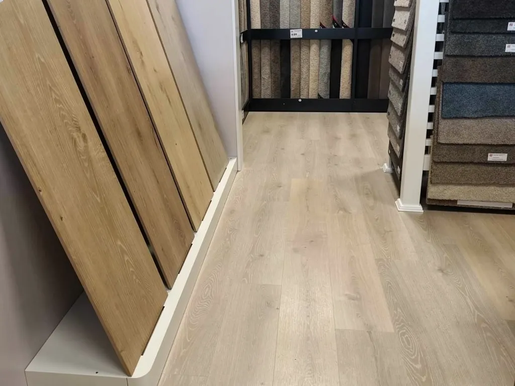 Comparison of Hybrid and Engineered Timber Flooring for Australian Homes