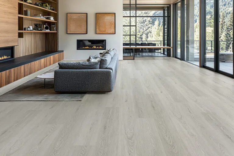 Royal 3mm Vinyl Plank flooring in Scandinavian Ash, room scene
