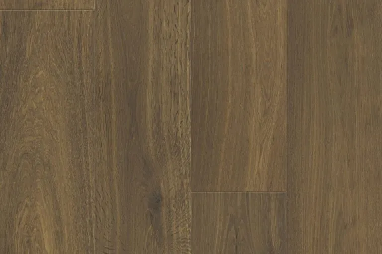 Royal Floors European Oak Natural Grade timber flooring in Tuscan Brown, plank detail