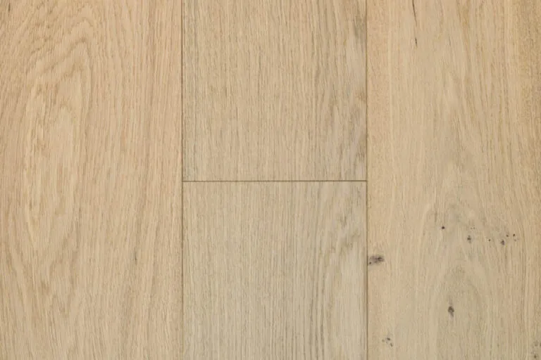 Royal Floors European Oak Natural Grade timber flooring in Vintage Natural, plank detail