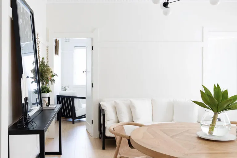 Royal Floors European Oak Natural Grade timber flooring in Vintage Natural, room scene