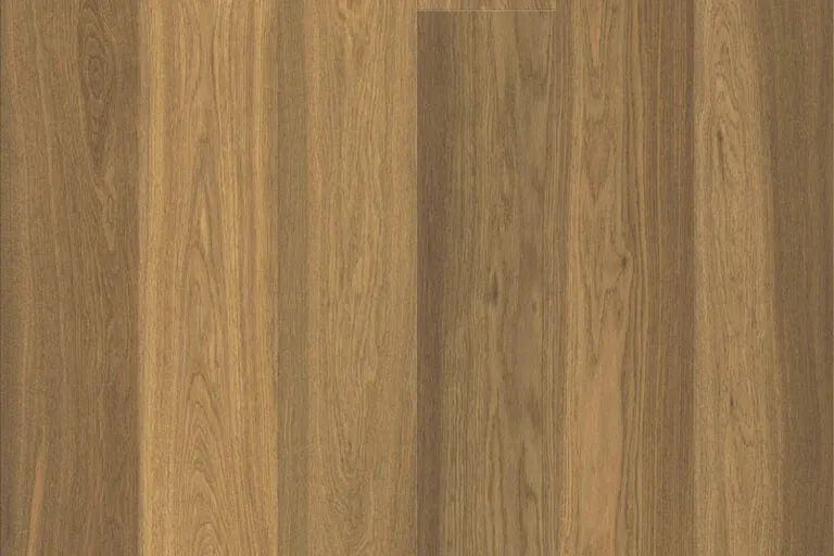 Royal Floors European Oak Plank timber flooring in Acorn Brown, plank detail
